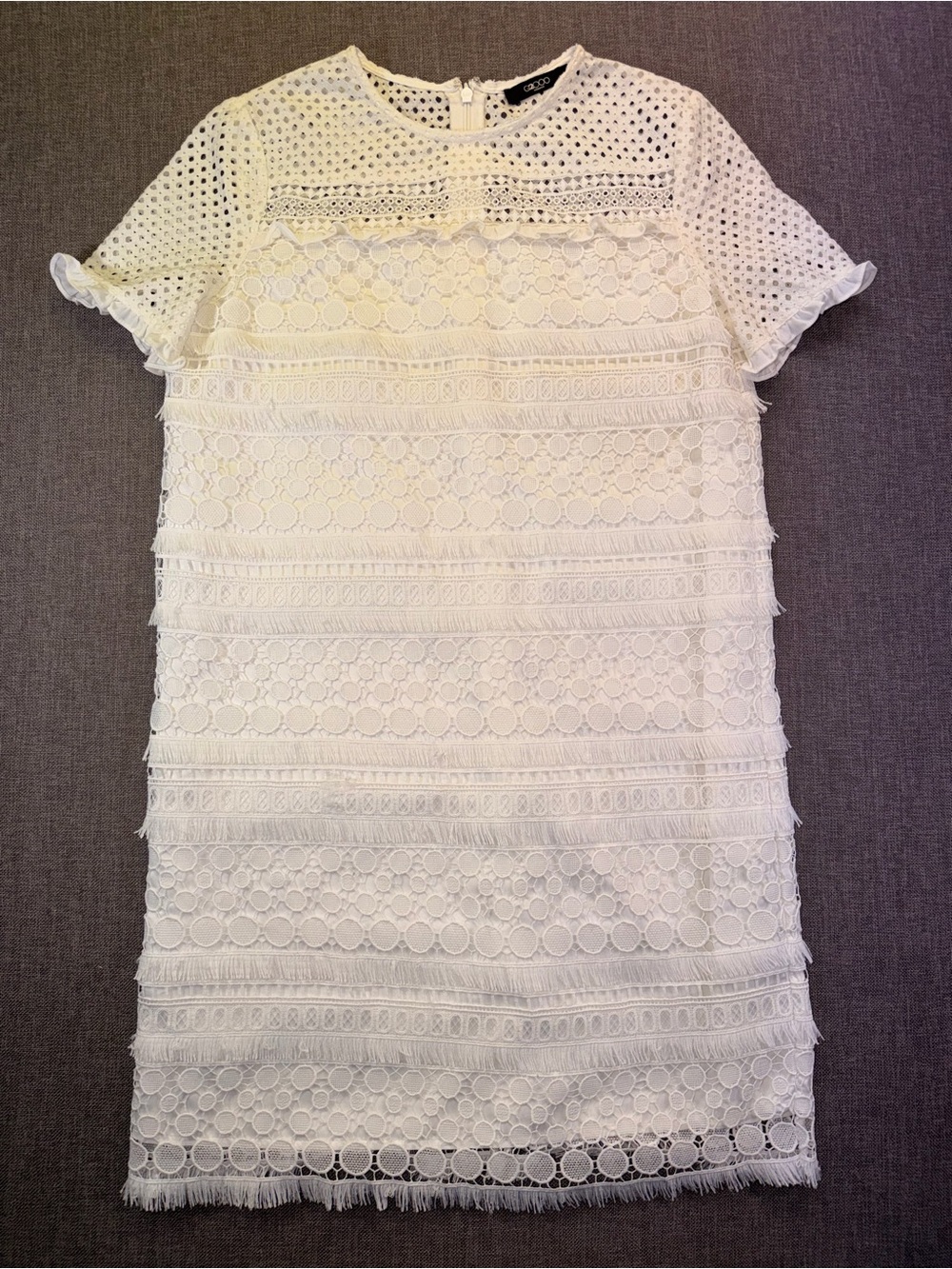 G2000 women’s short sleeve shift dress white size 4